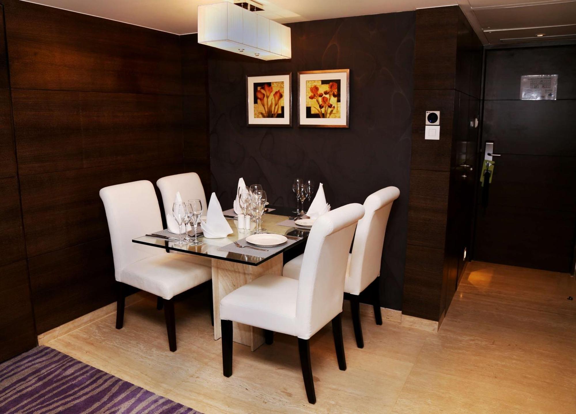 Country Inn & Suites By Radisson نافي مومباي المظهر الخارجي الصورة